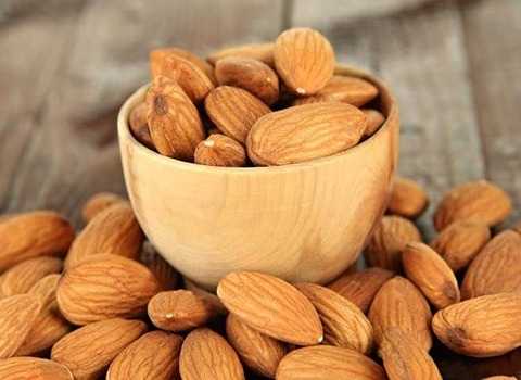 قیمت خرید بادام درختی شیرین با فروش عمده